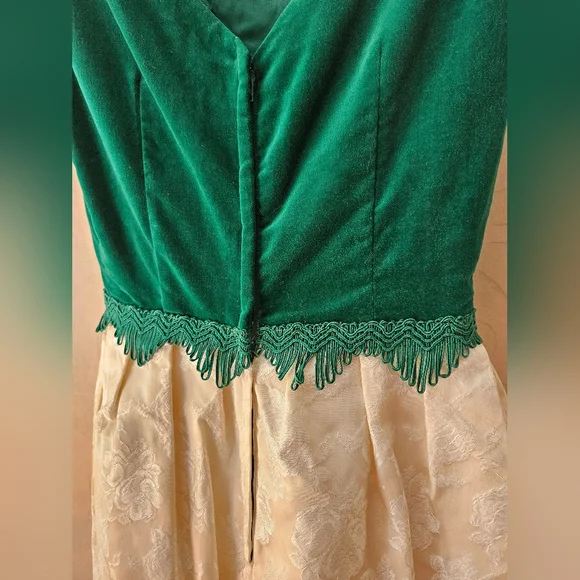 Vintage 60's Party Dress Velvet Green Bodice Ivory Fut & Flare Net Lined - Picture 6 of 8